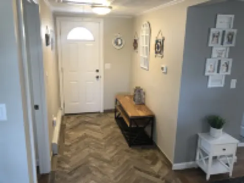 "THE PLACE AT SUNRISE BEACH" Hotels in Marshfield