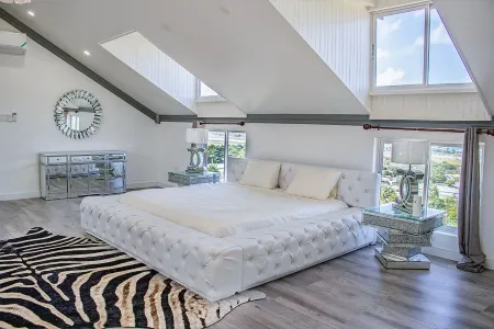 Experience pure luxury at our Private Penthouse Suite in Montego Bay!