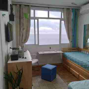 CHARMING PET FRIENDLY SEASIDE LIVING APARTMENT Rooms