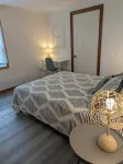 NEW LISTING! Cozy, cool beach box. Quick walk to the beach! Hotels near Outer Banks