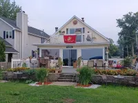 This is a VACATION spot with a million dollar view! Hotels in Fox Lake
