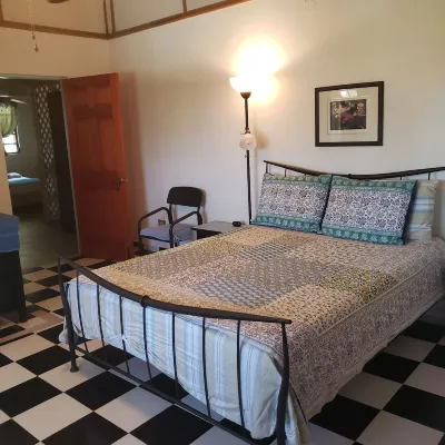 Spacious 3 bedroom 2 bath home close to town