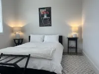 The Ridge Suite-Vancouver Island
