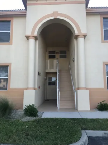 13 minutes to beach 3bed/2bath Condo