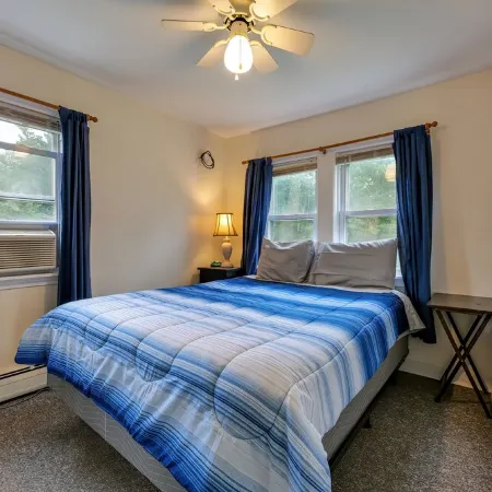 Clean & Cozy 1BR Apt#6 w/Full Kitchen & Private Bath