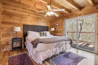 Stunning Mountain Cabin w/Hot Tub & Game Room