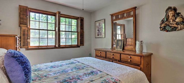 Lakefront Milledgeville Cabin Private Dock, Porch Hotels in Baldwin County