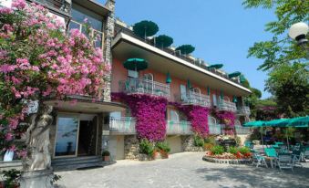Hotel Porto Roca