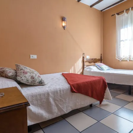 Lanjarón Rural Apartamentos Отели в г. Ланхарон