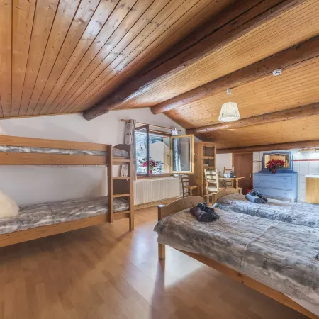 Chalet Bluebell