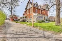 Walk to Medina Public Square 1880 Historic Home