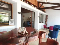 Hotel Restaurant les Glycines Hotels in Saint-Ilpize