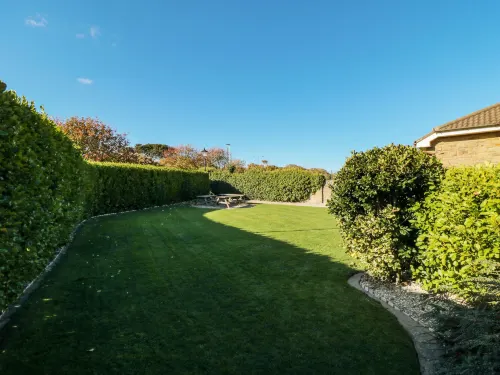 Seacrest Lodge Hotels in Muston