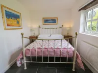 Blaenffynnon Bach Hotels in Manordeifi