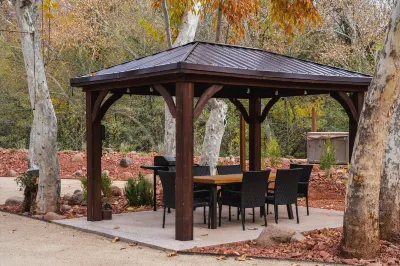Creekside Retreat by RedAwning Hotel a 