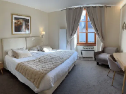 Logis Hôtel des Messageries Hotels in Jura