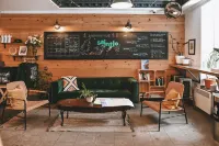 Auberge Saintlo Montréal Hostel - Hostels