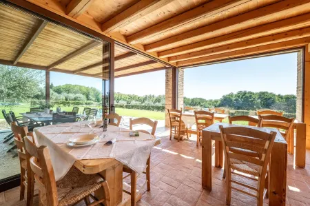 Agriturismo Dolce Colle Отели в г. Монтебеллуна