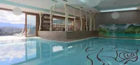 Molaris Lodge - Pools