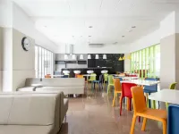 Residencia Universitaria Resa Blas de Otero Hotele w: Bilbao