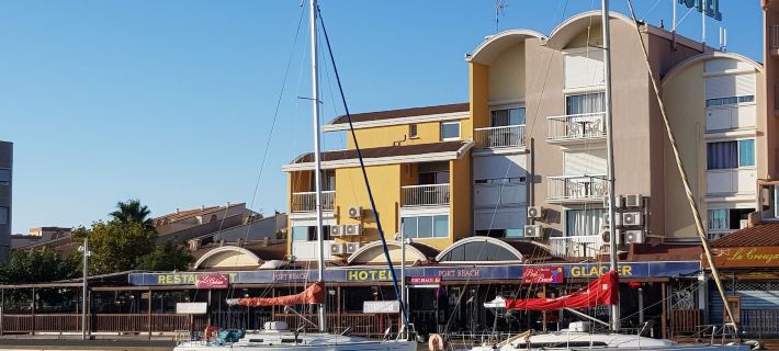 Hôtel Port Beach Отели в г. Од