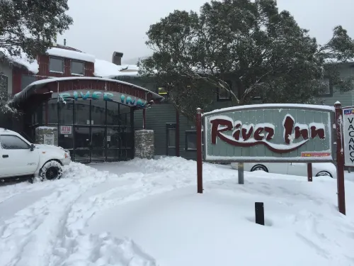 River Inn - 3-Star
