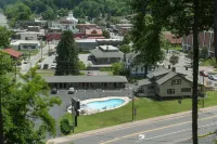 Relax Inn - Bryson City - piscina