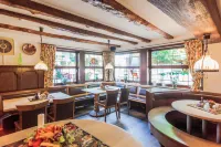 โรงแรมชูทเซินโฮฟ