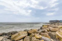 Steps from Gulf Freeport Home with Water Views - WiFi