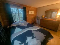 Private, Cozy, Driftless 2BR Farmhouse on 80 acres, 2 miles from Viroqua, WI