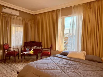 Beit Ahlan Hotel berhampiran Rustic Bar & Eatery