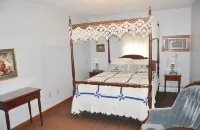 Die Heimat Country Inn Hotels in Iowa County