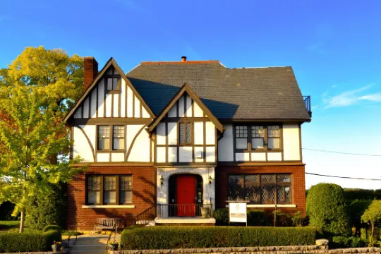 Bluff View Inn