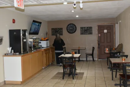 Country Inn Libby Отели в г. Либби