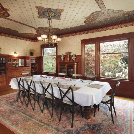 Calderwood Inn