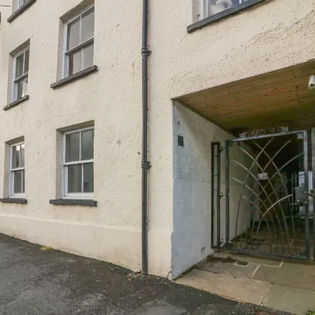 Flat 2 Galloway House