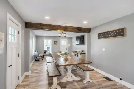 The Cartridge House - Sleeps 16 - Kings Island, Great Wolf, Spooky Nook & More