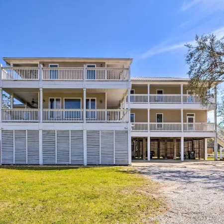 Gulf Shores Family Getaway! River View w/ Pool