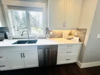 Guest suite in Fairwinds! 2 minutes from golf course w/ putting green in yard!
