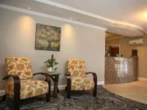 Golden Apple Inn Hotels in Bartlett