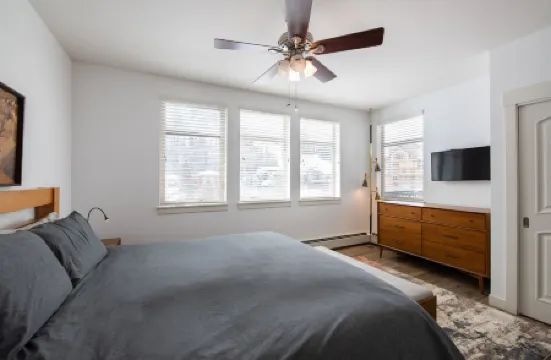 Premium Unit 4575-Fraser Crossing/Founders Pointe 2 Bedroom Condo