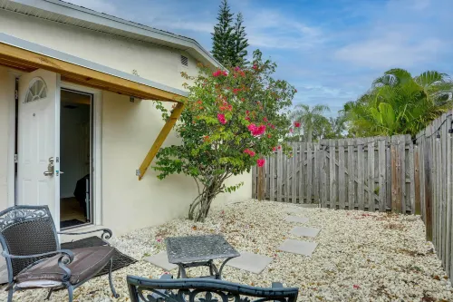 Pet-Friendly Stuart Studio < 3 Mi to Downtown! Hotels in North River Shores