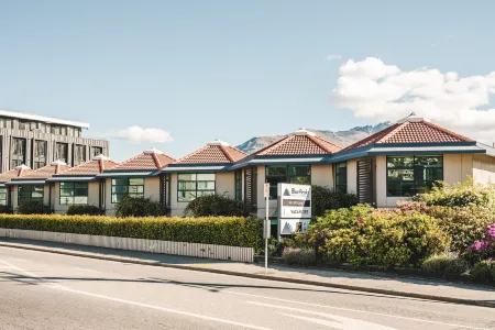 Blue Peaks Lodge Отели рядом с достопримечательностью «Remarkables Market»