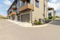 Southside Charmer, 5 min to Downtown!