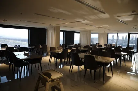 E Hotel Отели рядом с Аэропорт Медина