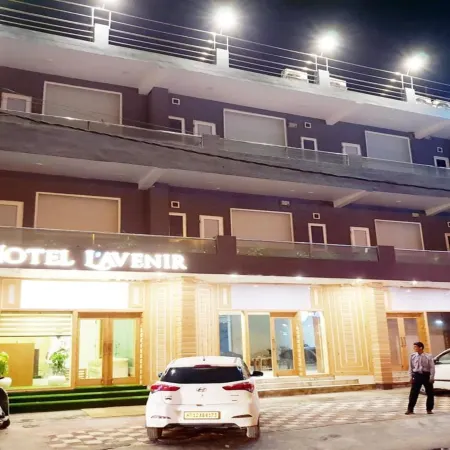 Hotel Lavenir