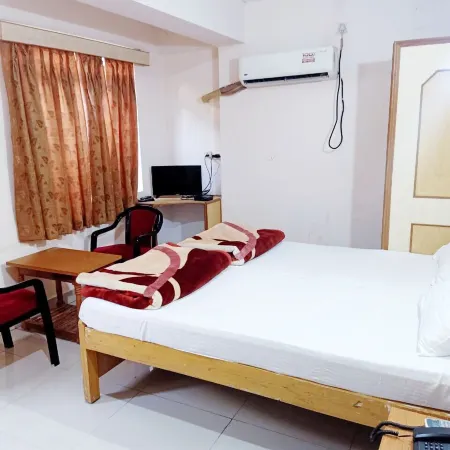 Hotel Rajdhani Plaza