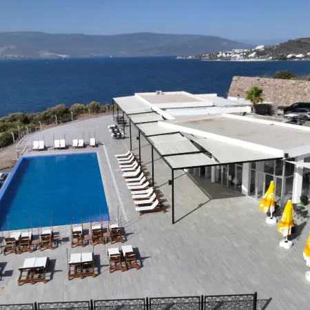 Ni Marin Hotel
