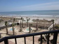 Luxury Sleep on the Beach...Newly renovated Treasure Chest condo