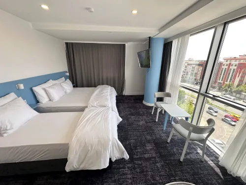 No25 Hotels - Homestays